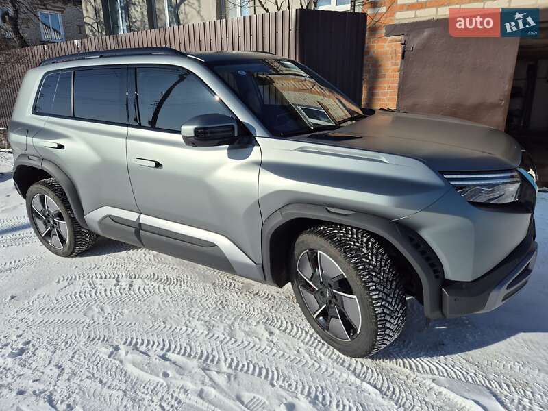 2025 BYD Leopard-3, VIN LGXFF4CD5S0792988:plate — zdjęcie 1 (autoria)
