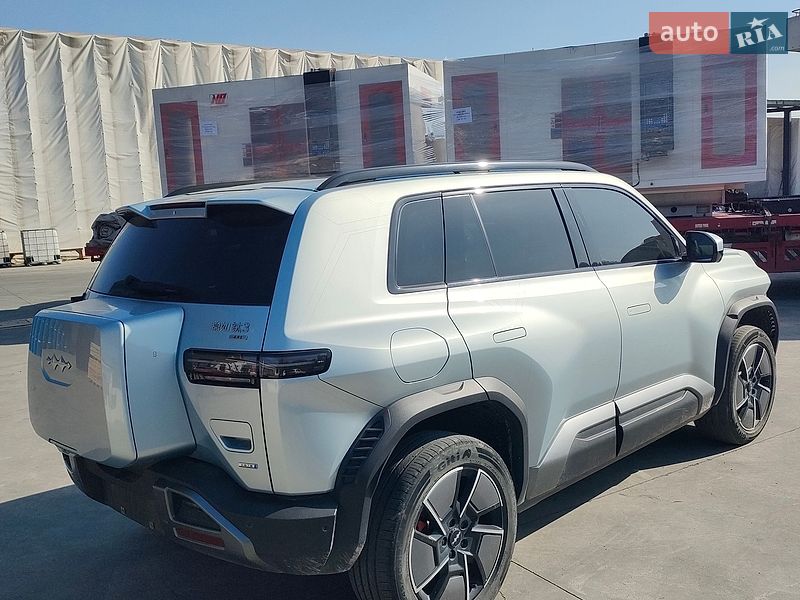 Внедорожник / Кроссовер BYD Leopard 3 2025 в Киеве