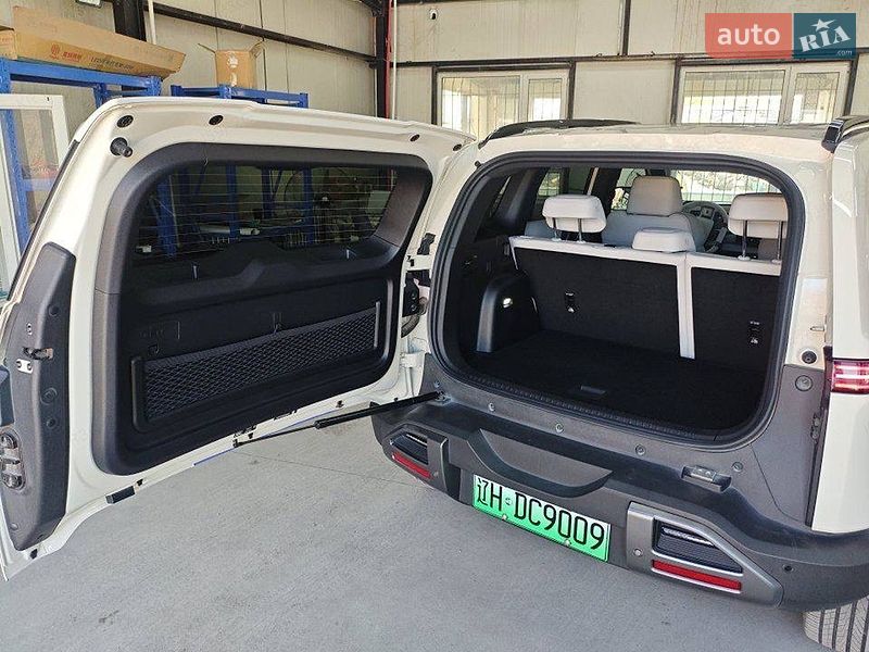 Внедорожник / Кроссовер BYD Leopard 3 2025 в Киеве
