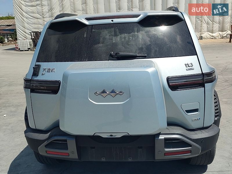 Внедорожник / Кроссовер BYD Leopard 3 2025 в Киеве