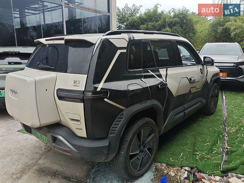 Внедорожник / Кроссовер BYD Leopard 3 2025 в Киеве