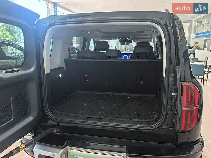 Внедорожник / Кроссовер BYD Leopard 5 2025 в Киеве
