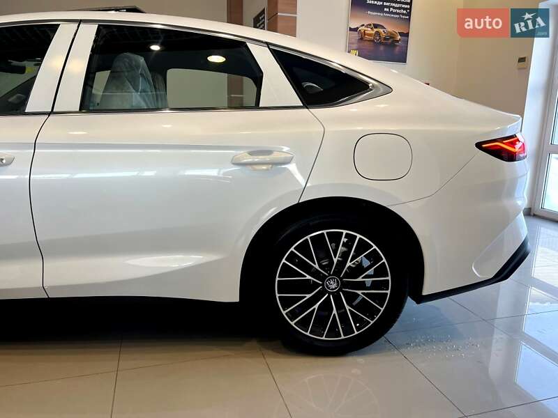 Седан BYD Qin L 2024 в Києві