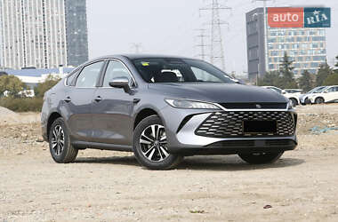 Седан BYD Qin Plus 2025 в 