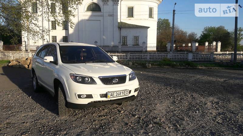 BYD S6 2013 года