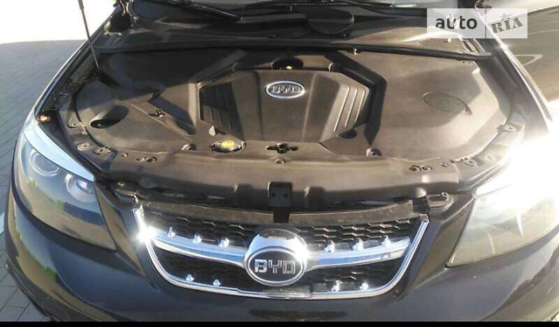 Внедорожник / Кроссовер BYD S6 2013 в Одессе