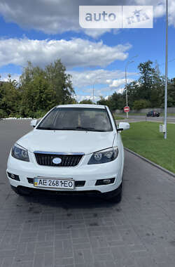 Позашляховик / Кросовер BYD S6 2013 в Києві