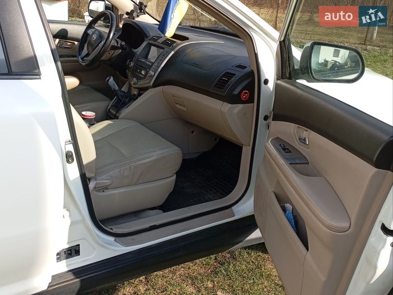 Позашляховик / Кросовер BYD S6 2012 в Нетішині