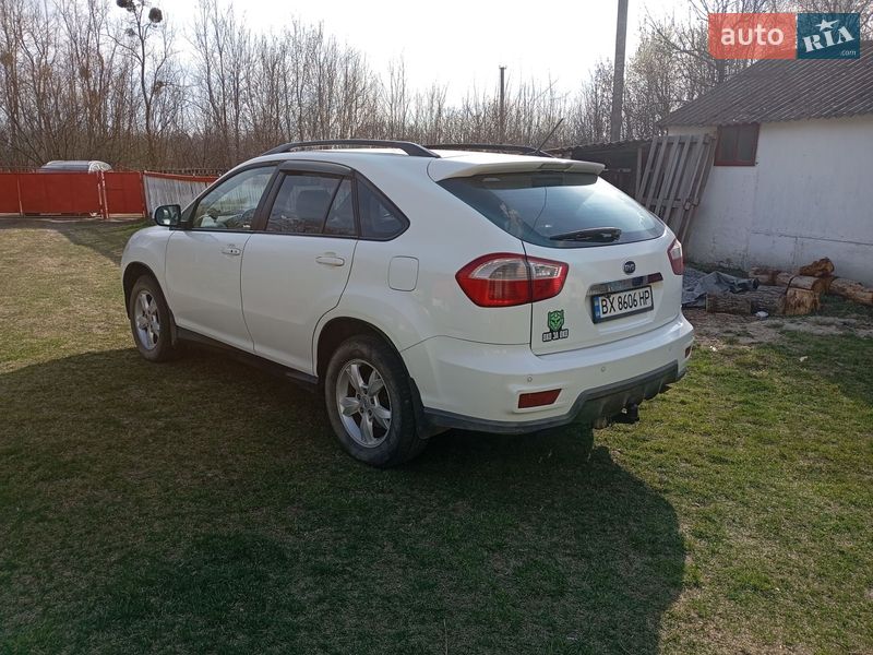 Позашляховик / Кросовер BYD S6 2012 в Нетішині