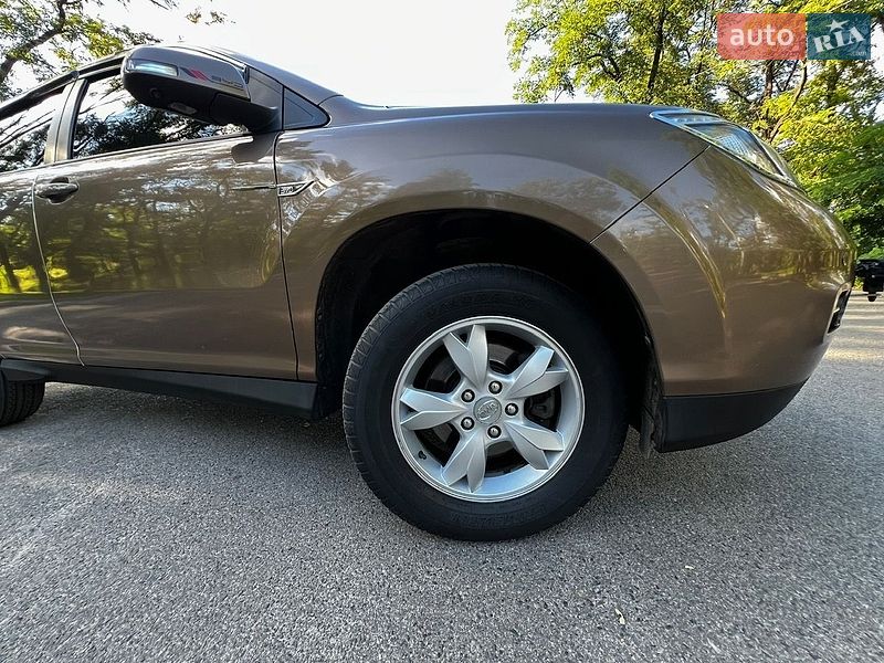 Позашляховик / Кросовер BYD S6 2013 в Кривому Розі