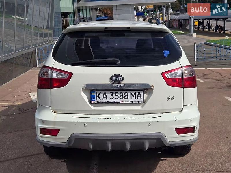 Внедорожник / Кроссовер BYD S6 2012 в Киеве