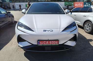 Внедорожник / Кроссовер BYD Sea Lion 07 2024 в 