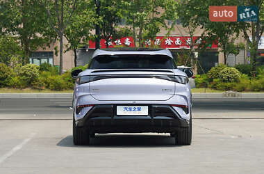 Фастбэк BYD Sea Lion 7 2024 в 