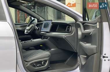 Внедорожник / Кроссовер BYD Sea Lion 7 2024 в 