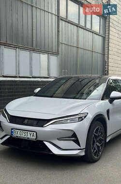 Внедорожник / Кроссовер BYD Song L 2024 в 