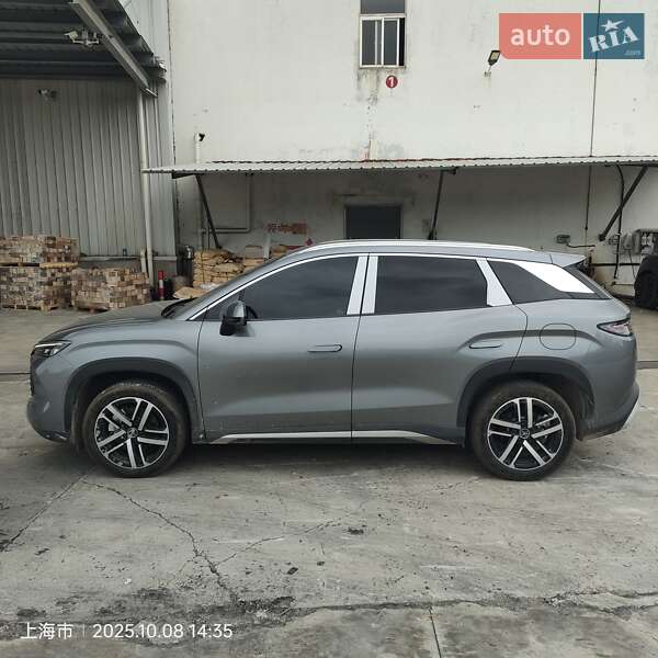 Внедорожник / Кроссовер BYD Song L 2024 в Киеве фото 6 Внедорожник / Кроссовер BYD Song L 2024 в Киеве