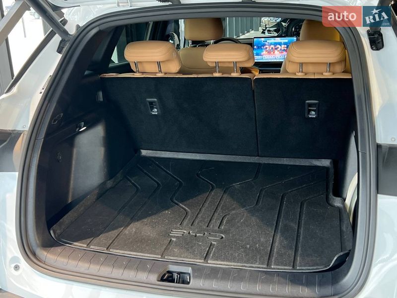 Позашляховик / Кросовер BYD Song L 2024 в Києві