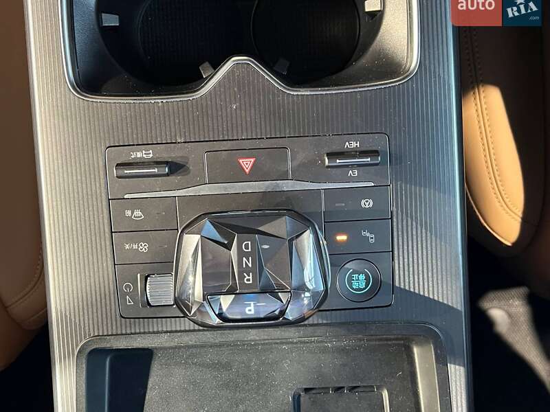 Позашляховик / Кросовер BYD Song L 2024 в Києві