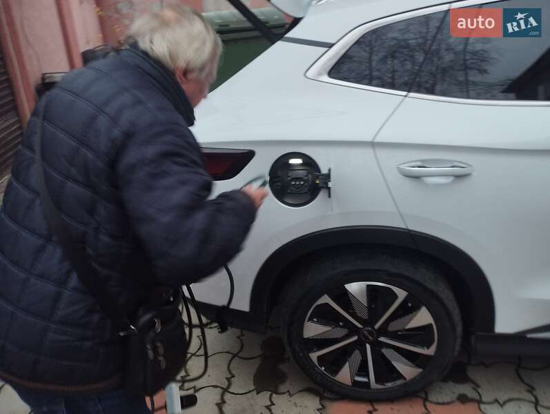 Внедорожник / Кроссовер BYD Song Plus 2024 в Одессе