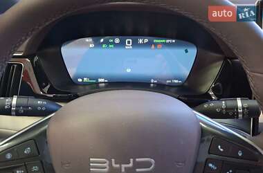 Позашляховик / Кросовер BYD Song Plus 2024 в 
