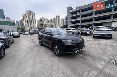 Позашляховик / Кросовер BYD Song Plus 2025 в 