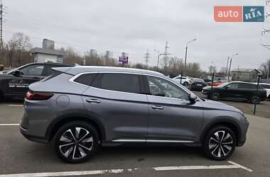 Позашляховик / Кросовер BYD Song Plus 2025 в 