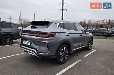 Позашляховик / Кросовер BYD Song Plus 2025 в 