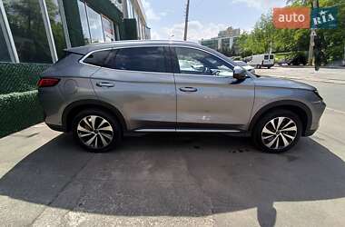 Внедорожник / Кроссовер BYD Song Plus 2023 в 