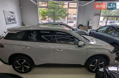 Позашляховик / Кросовер BYD Song Plus 2024 в 