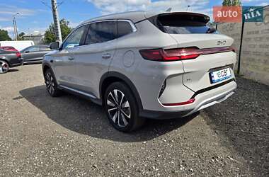 Позашляховик / Кросовер BYD Song Plus 2025 в 