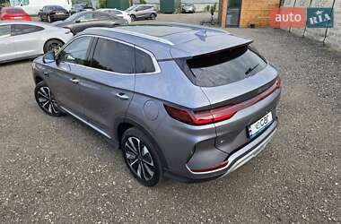 Позашляховик / Кросовер BYD Song Plus 2025 в 