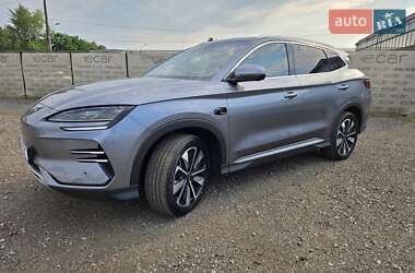 Позашляховик / Кросовер BYD Song Plus 2025 в 