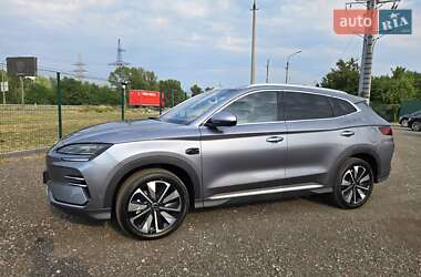Позашляховик / Кросовер BYD Song Plus 2025 в 