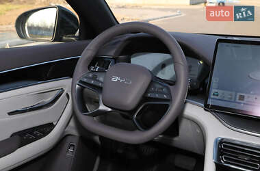 Внедорожник / Кроссовер BYD Song Plus 2025 в 