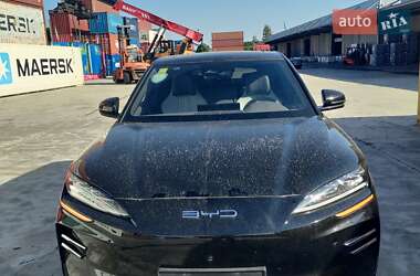 Позашляховик / Кросовер BYD Song Plus 2024 в 