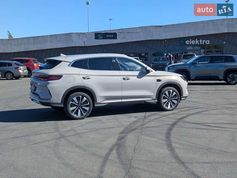 Внедорожник / Кроссовер BYD Song Plus 2025 в Львове фото 8 Внедорожник / Кроссовер BYD Song Plus 2025 в Львове