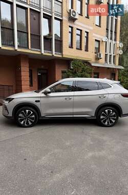 Внедорожник / Кроссовер BYD Song Plus 2025 в  фото 3 Внедорожник / Кроссовер BYD Song Plus 2025 в