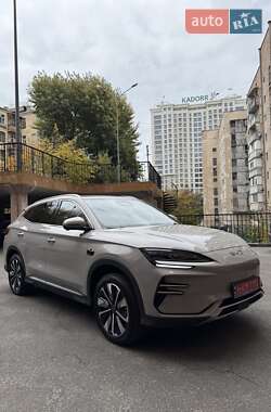 Внедорожник / Кроссовер BYD Song Plus 2025 в  фото 8 Внедорожник / Кроссовер BYD Song Plus 2025 в
