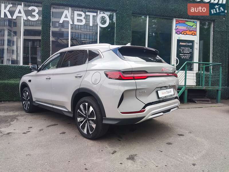 Внедорожник / Кроссовер BYD Song Plus 2025 в Киеве