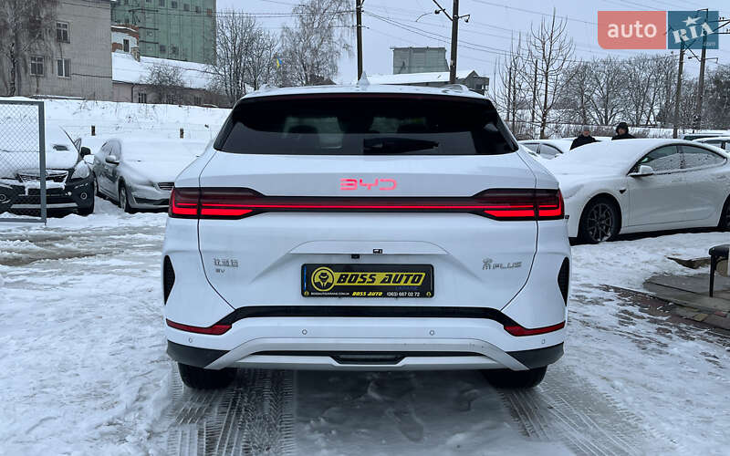 Позашляховик / Кросовер BYD Song Plus 2024 в Стрию