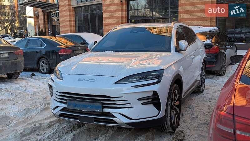 Внедорожник / Кроссовер BYD Song Plus 2023 в Киеве