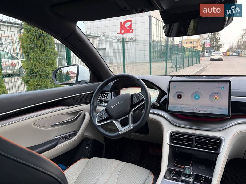 Позашляховик / Кросовер BYD Song Plus 2023 в Рівному