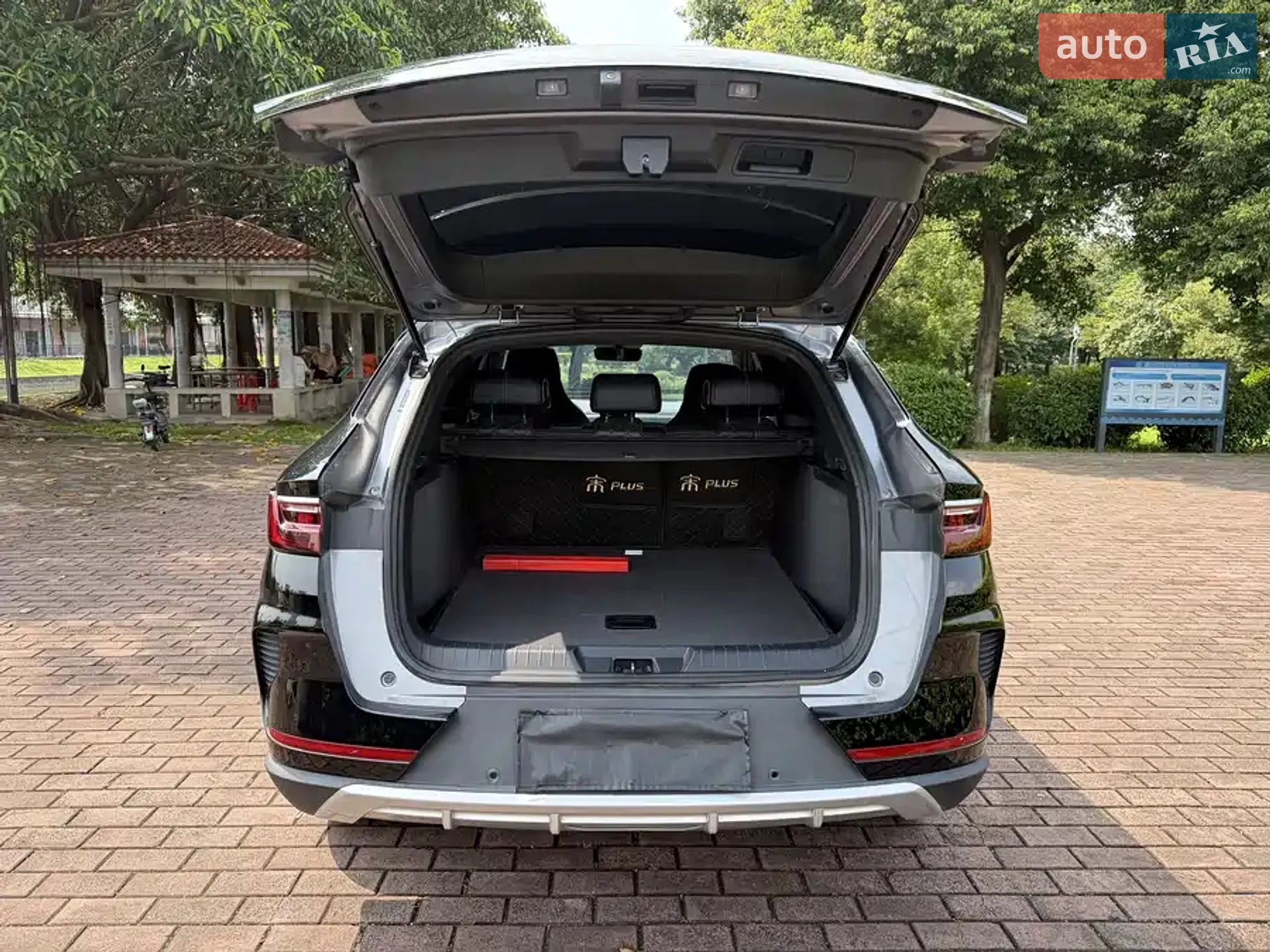 2022 BYD Song Plus - мініатюра 12