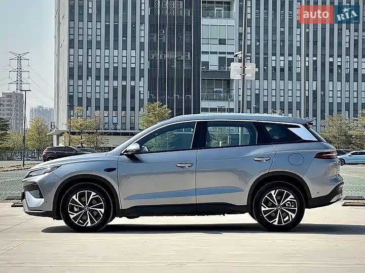 Внедорожник / Кроссовер BYD Song Pro 2025 в Киеве