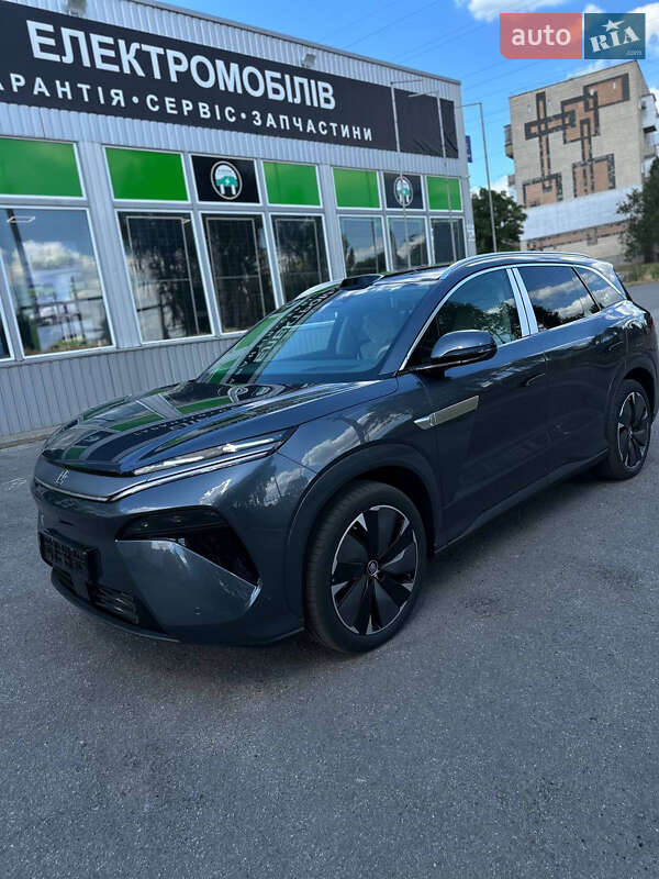 BYD Tang L 2025