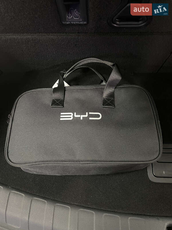 Внедорожник / Кроссовер BYD Tang L 2025 в Киеве