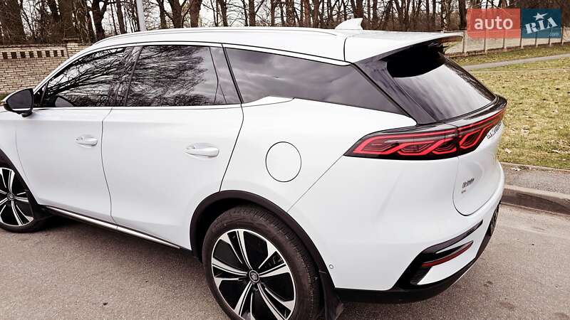 Внедорожник / Кроссовер BYD Tang 2024 в 
