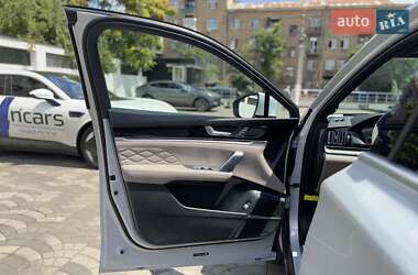 Позашляховик / Кросовер BYD Tang 2024 в 