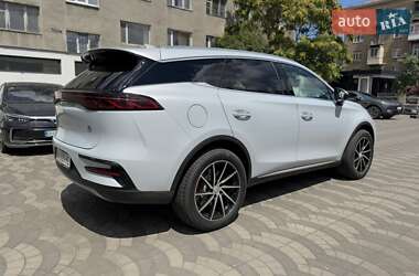 Позашляховик / Кросовер BYD Tang 2024 в 