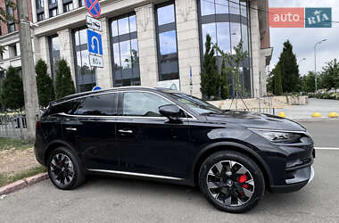 Позашляховик / Кросовер BYD Tang 2024 в 